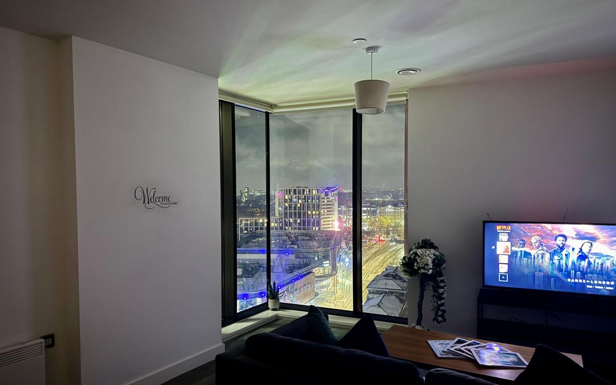 Premium Deals L Last-Minute Stay L 4 Min Walk To Birmingham Central Library L 18Th Floor 2 Bed 2 Bath City Centre Penthouse With Gym & Netflix By Jvt Short Lets Екстер'єр фото