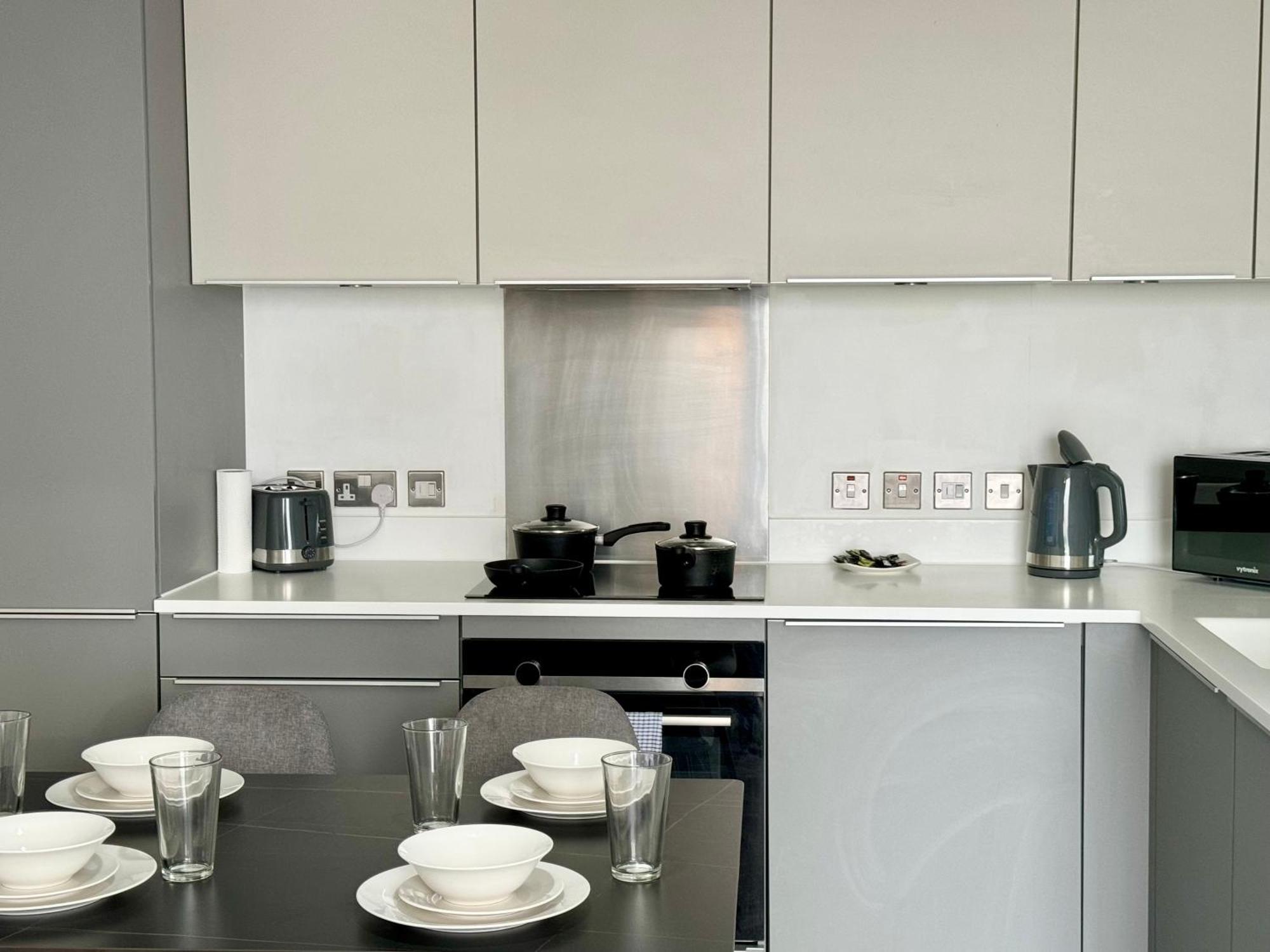Premium Deals L Last-Minute Stay L 4 Min Walk To Birmingham Central Library L 18Th Floor 2 Bed 2 Bath City Centre Penthouse With Gym & Netflix By Jvt Short Lets Екстер'єр фото