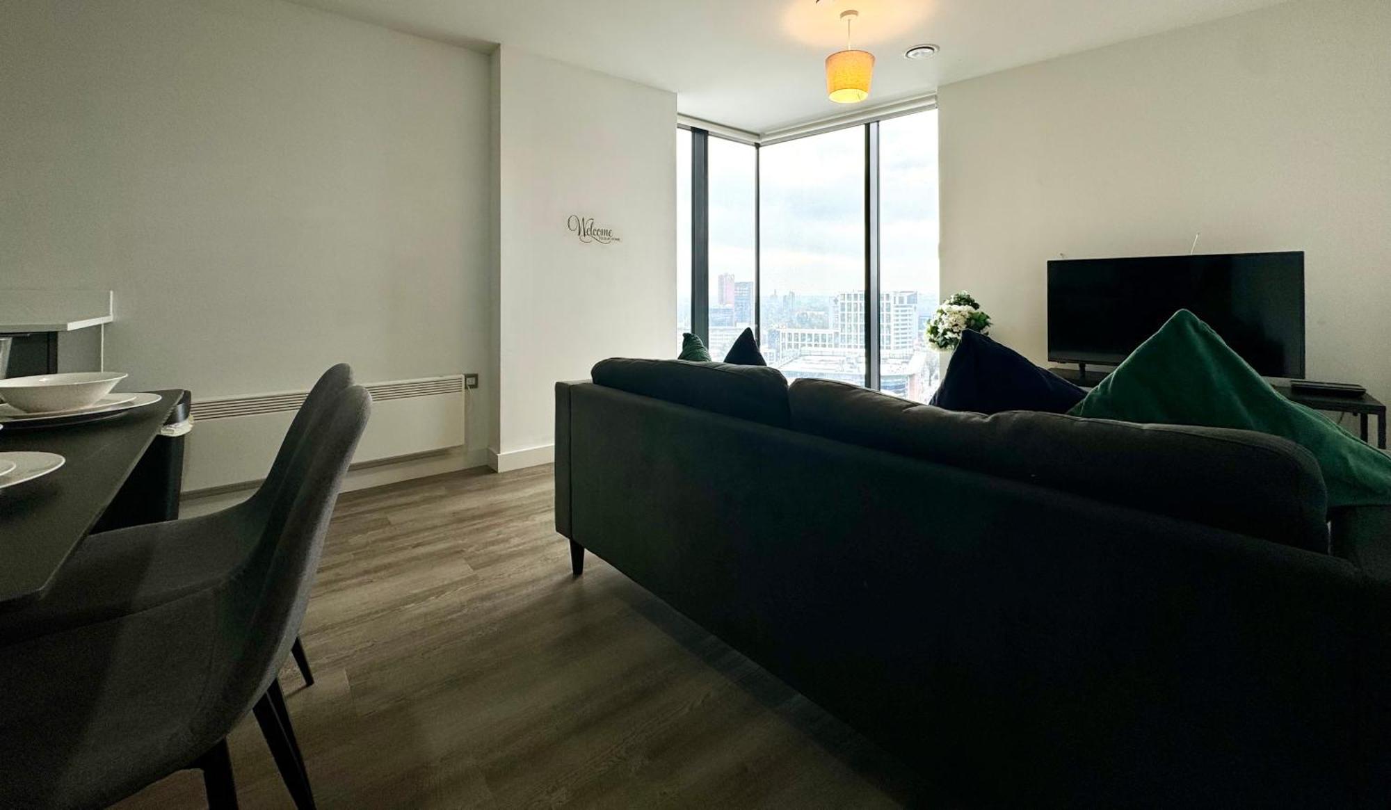 Premium Deals L Last-Minute Stay L 4 Min Walk To Birmingham Central Library L 18Th Floor 2 Bed 2 Bath City Centre Penthouse With Gym & Netflix By Jvt Short Lets Екстер'єр фото