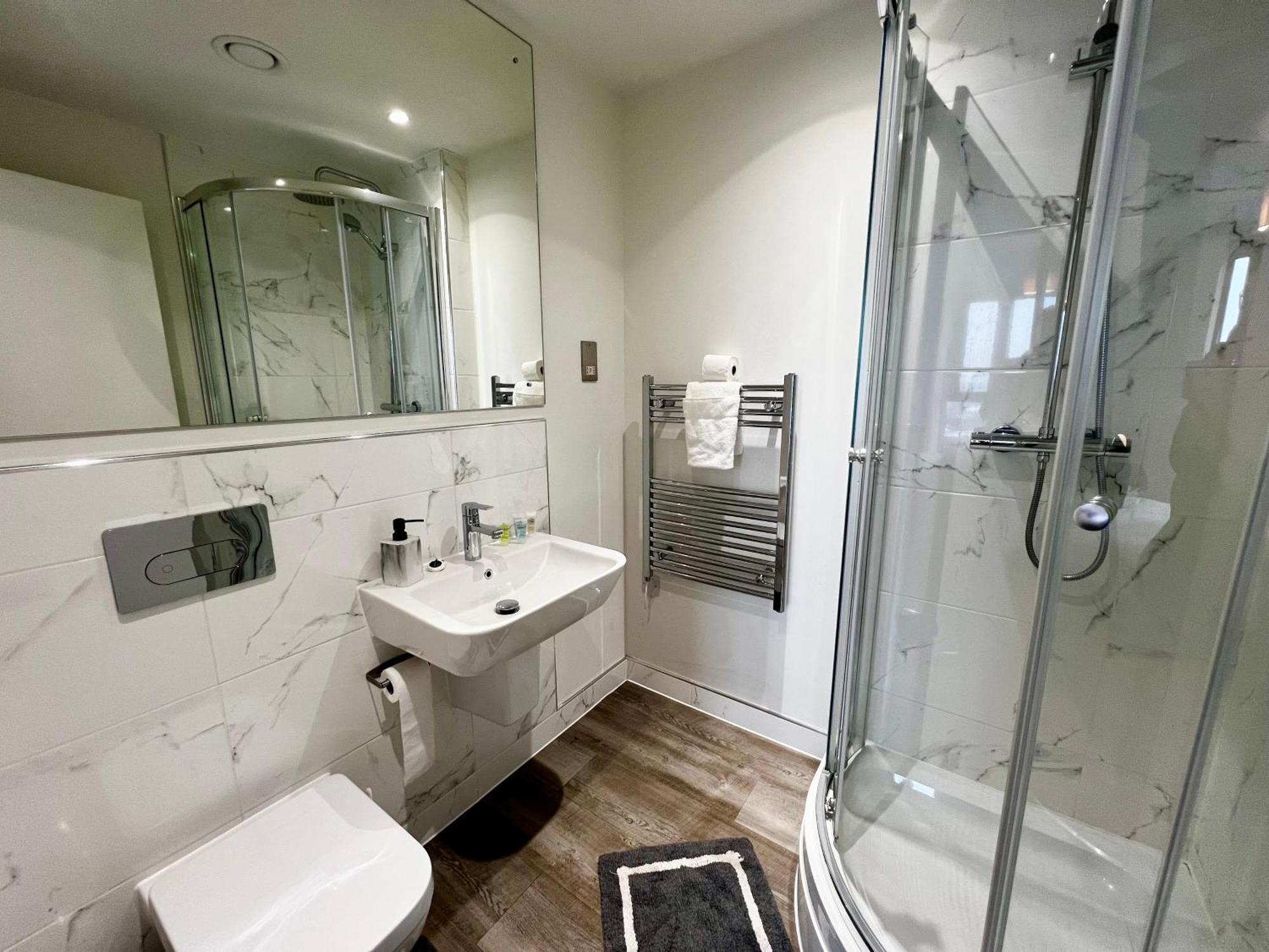 Premium Deals L Last-Minute Stay L 4 Min Walk To Birmingham Central Library L 18Th Floor 2 Bed 2 Bath City Centre Penthouse With Gym & Netflix By Jvt Short Lets Екстер'єр фото